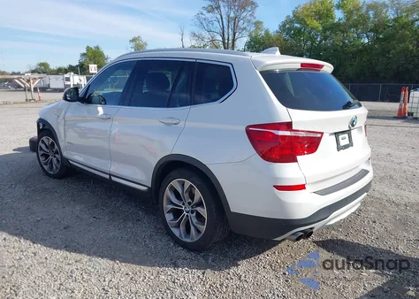 2015 BMW X3 xDrive28I z USA, uszkodzony, nr VIN 5UXWX9C59F0D56880